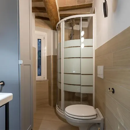 Mari Modern Flat - Con Posto Auto E Vicino Metro - Italywego Apartment