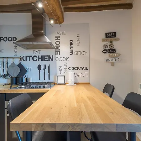 Apartment Mari Modern Flat - Con Posto Auto E Vicino Metro - Italywego *