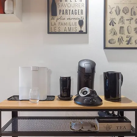 Apartment Mari Modern Flat - Con Posto Auto E Vicino Metro - Italywego