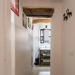 Mari Modern Flat - Con Posto Auto E Vicino Metro - Italywego Apartmán Perugia