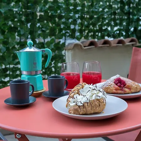 Mari Modern Flat - Con Posto Auto E Vicino Metro - Italywego דירה פרוג'ה