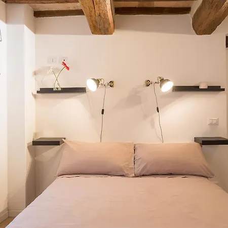 Mari Modern Flat - Con Posto Auto E Vicino Metro - Italywego פרוג'ה