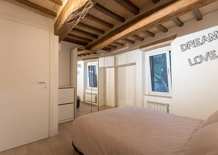Lejlighed Mari Modern Flat - Con Posto Auto E Vicino Metro - Italywego Perugia