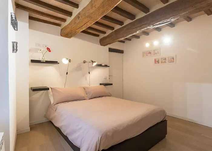 Mari Modern Flat - Con Posto Auto E Vicino Metro - Italywego Lejlighed Perugia